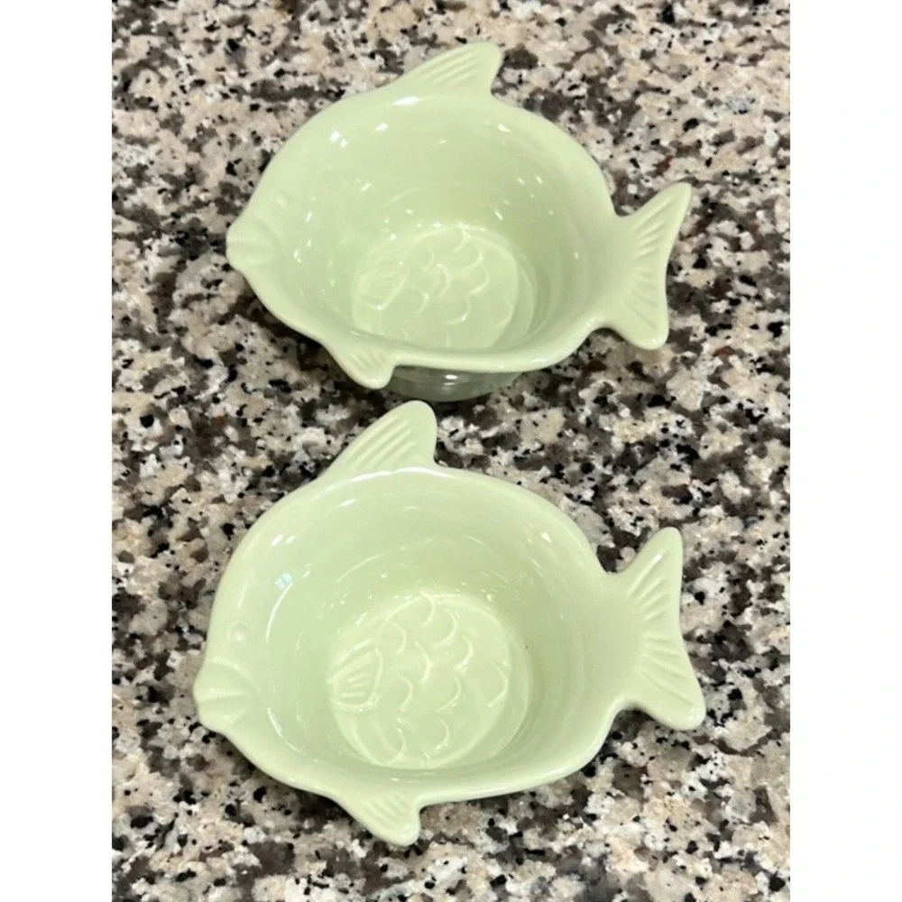 Set Of 2 Chantal‎ Fish Shaped Bowls Green Stoneware Ramekin 91-FSB-B7 1.5 Cups